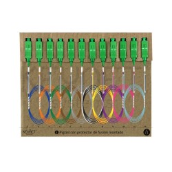 Pack 12 pigtails y protector de 45mm SM G657A2 SC/APC LSZH-FR 0,9mm colores TIA 1,5mt